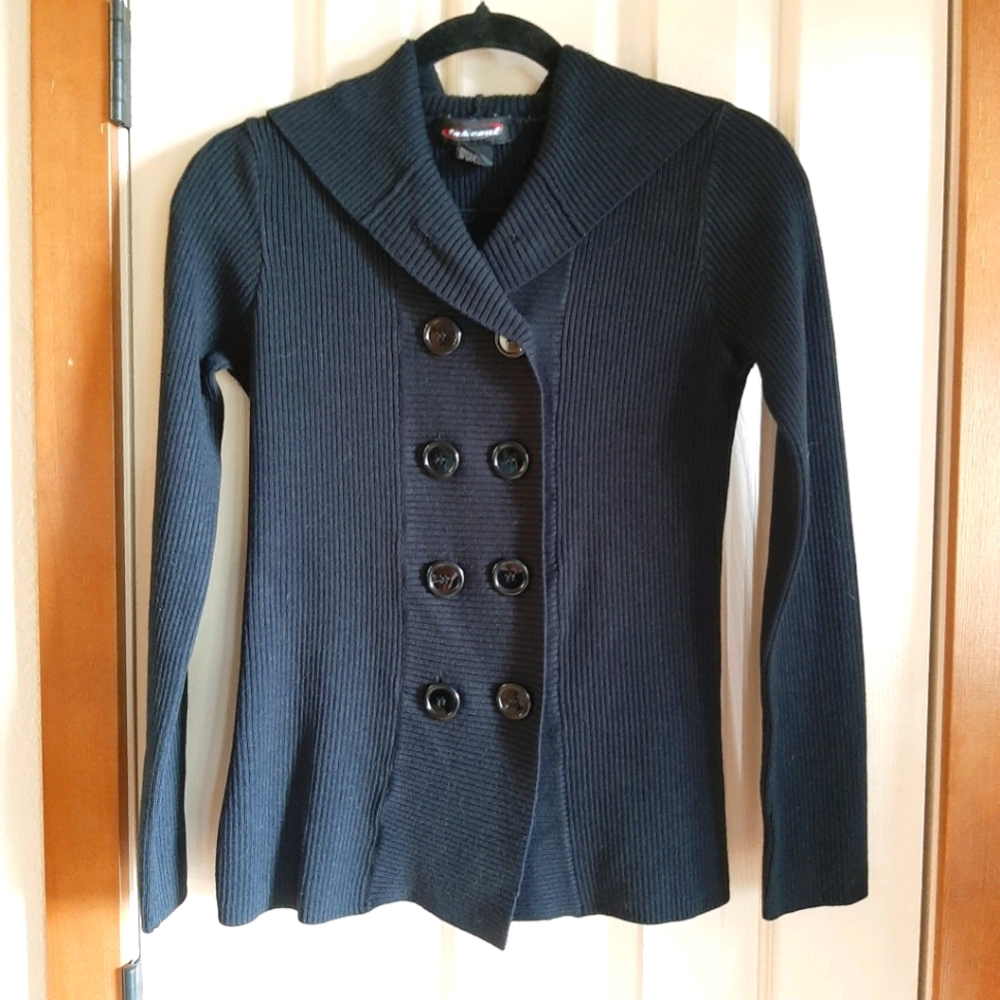 Gorgeous black sweater